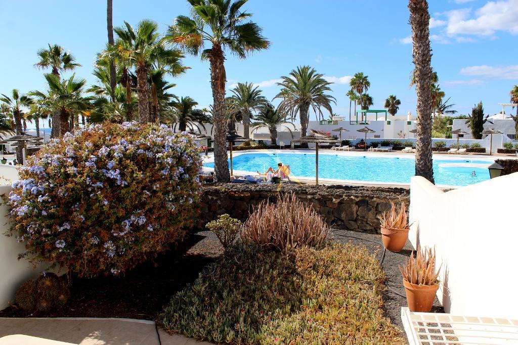 2 Bedroom Apartment For Sale in Avenida del Mar 29, Costa Teguise
