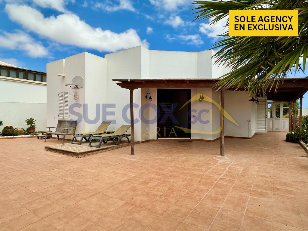 Calle Carlos Arniches, Tahiche, Teguise, Lanzarote, 35507, Spain